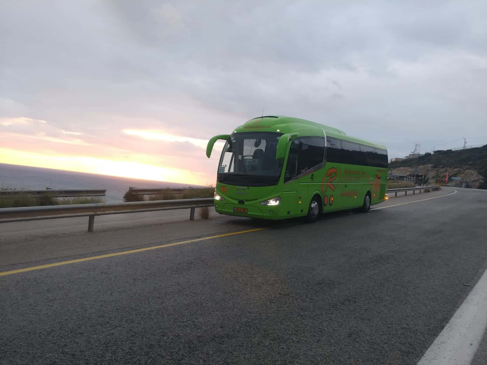 הסעות בכל אזור חיפה והצפון - רובין תיירות